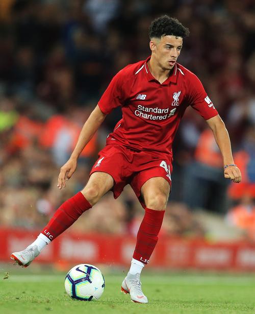 利兹联应签下本赛季19球的上田绮世？＂像是将两名前锋合为一体的球员＂（利兹联该签下本季19球、堪称两前锋合体的上田绮世吗？）