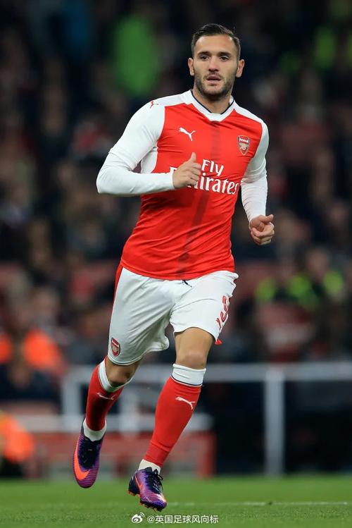 苏亚雷斯：在很多事情上我并不是榜样，我知道也接受这一点（苏亚雷斯：我明白自己在许多方面称不上榜样，并坦然接受这一点）