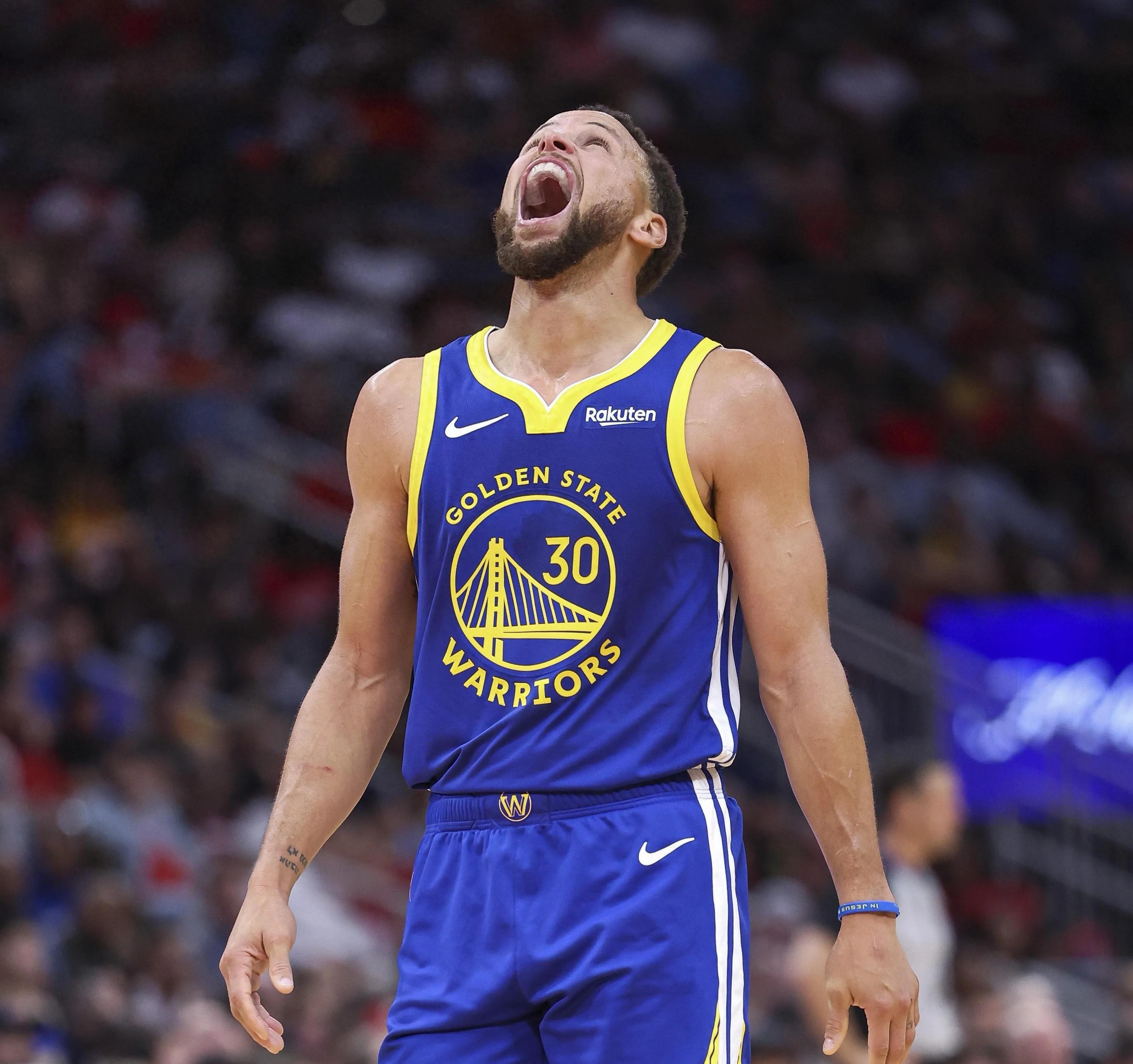 阿莱格里：赢德比是因为门将发挥的运气？门将又不能互换（阿莱格里驳“靠门将运气赢德比”：门将并非可互换）