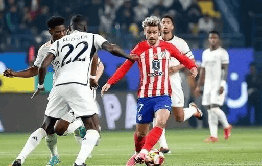 20岁零205天，伊尔迪兹成为尤文历史上最年轻的百场先生