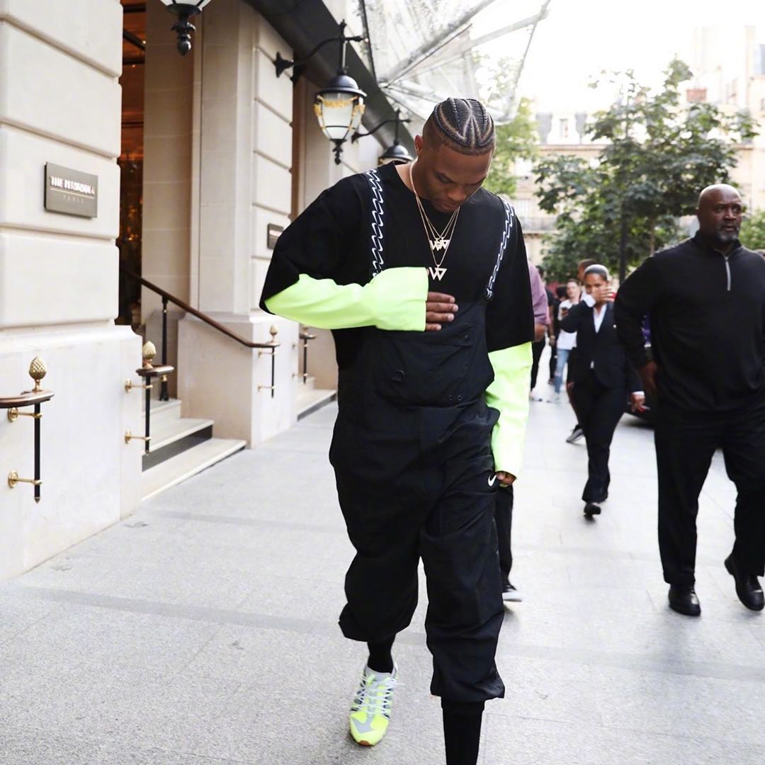 卡萨诺：孔蒂无论做什么都会被人挑刺，但那不勒斯现排名第一（卡萨诺：孔蒂做什么都有人挑刺，但那不勒斯暂居榜首）